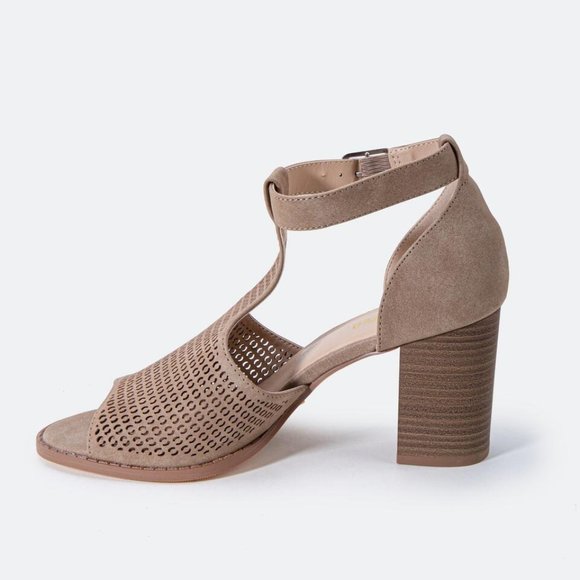 FREE SHIP | Francesca's | NWT Restricted Fayla Perforated Heel - Picture 2 of 11